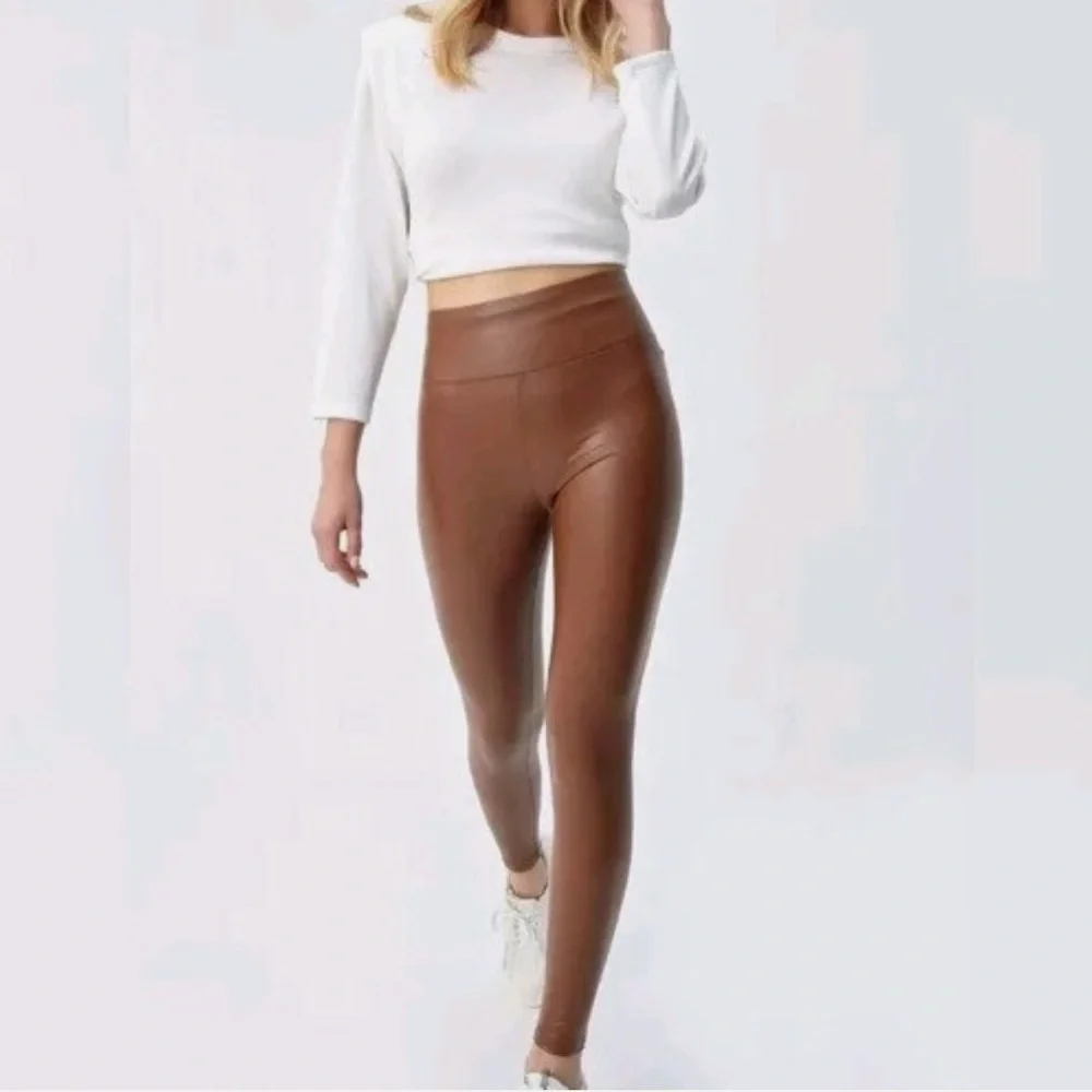 ⏰ 7 For All Mankind Brown Leather Leggings - Picture 1 of 9